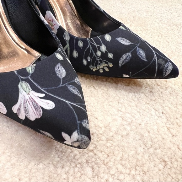 Ted Baker Savei Flower Heels - Picture 9 of 10